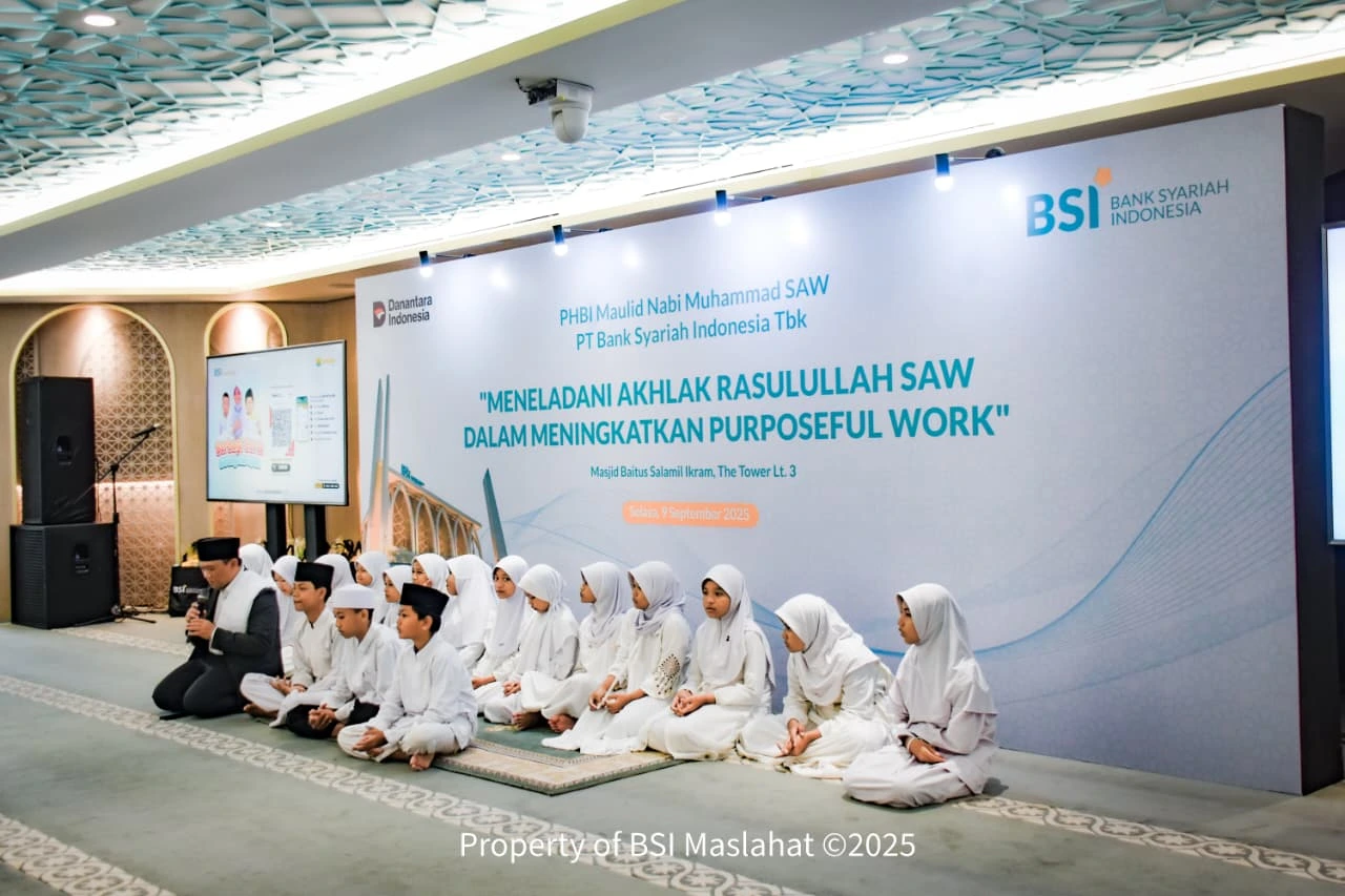BSI Maslahat Hadirkan Kebahagiaan bagi Anak Yatim pada Peringatan Maulid Nabi Muhammad SAW 