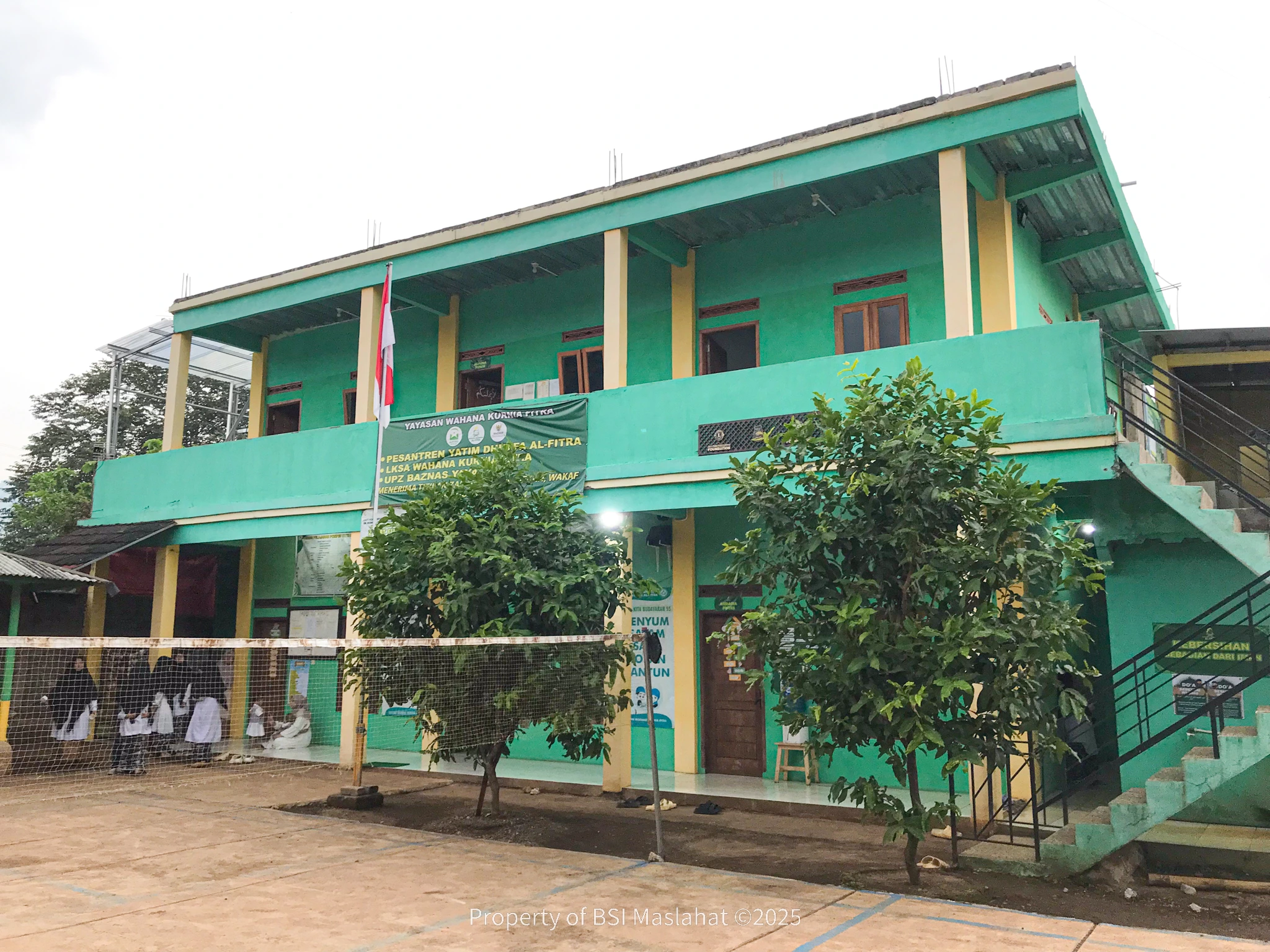 BSI Maslahat Dukung Pendidikan dan Pemberdayaan Anak Yatim Dhuafa di LKSA Al-Fitra Bandung 