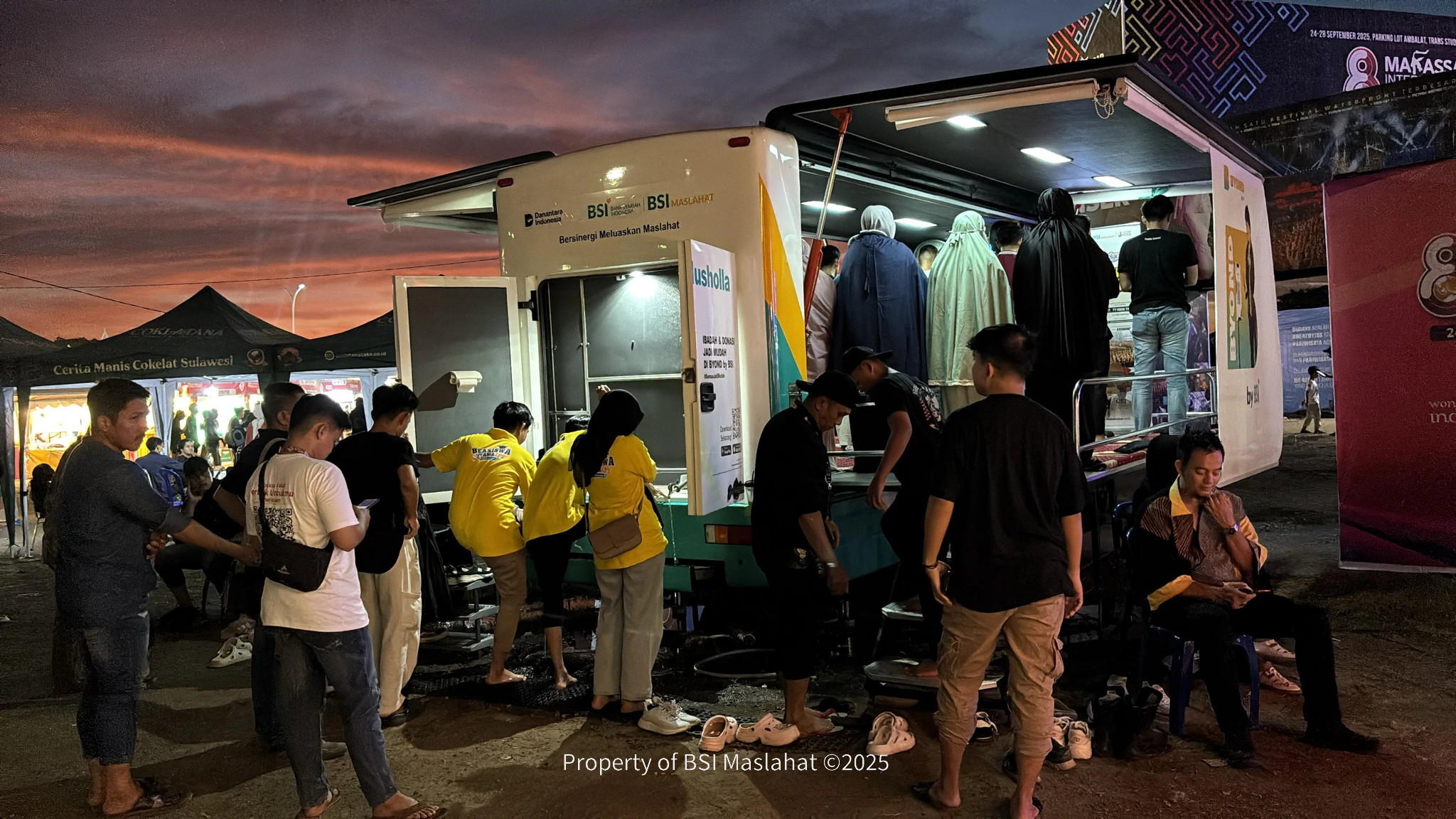 BSI Maslahat Hadirkan Mobil Musholla di Festival Pinisi Makassar International Eight (F8)