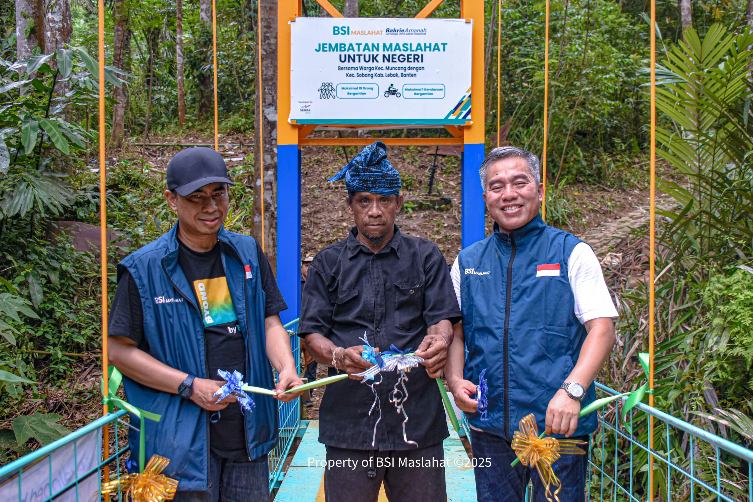 BSI Maslahat Resmikan Jembatan Maslahat Untuk Negeri Bagi Masyarakat Baduy