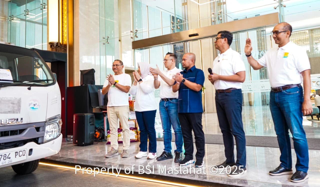 BSI Maslahat dan BSI Serahkan 15 Ton Bantuan Kemanusiaan Bagi Korban Banjir Longsor di Aceh
