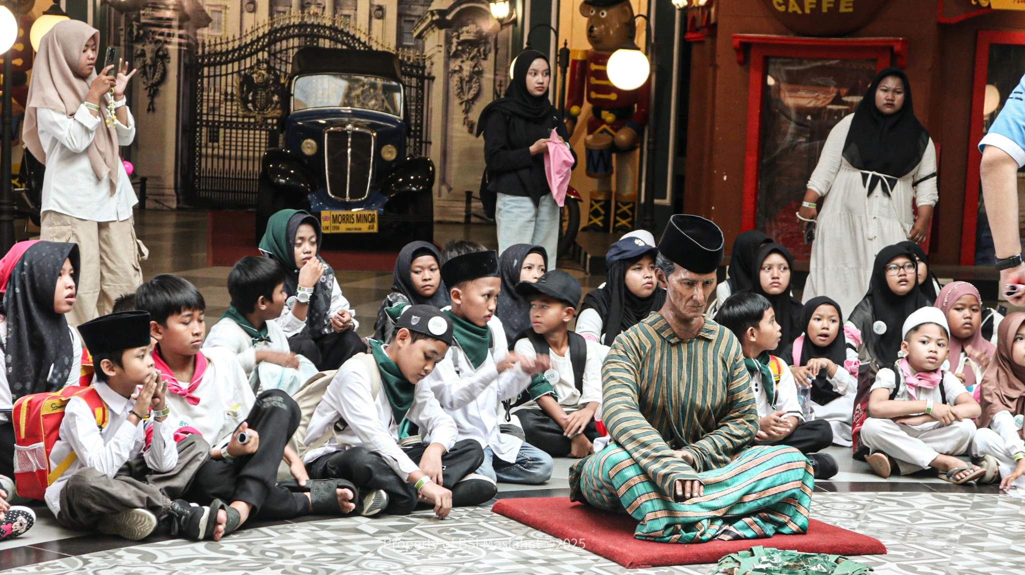 BSI Maslahat Ajak Anak-Anak Yatim Wisata Edukasi di Jatim Park - 3