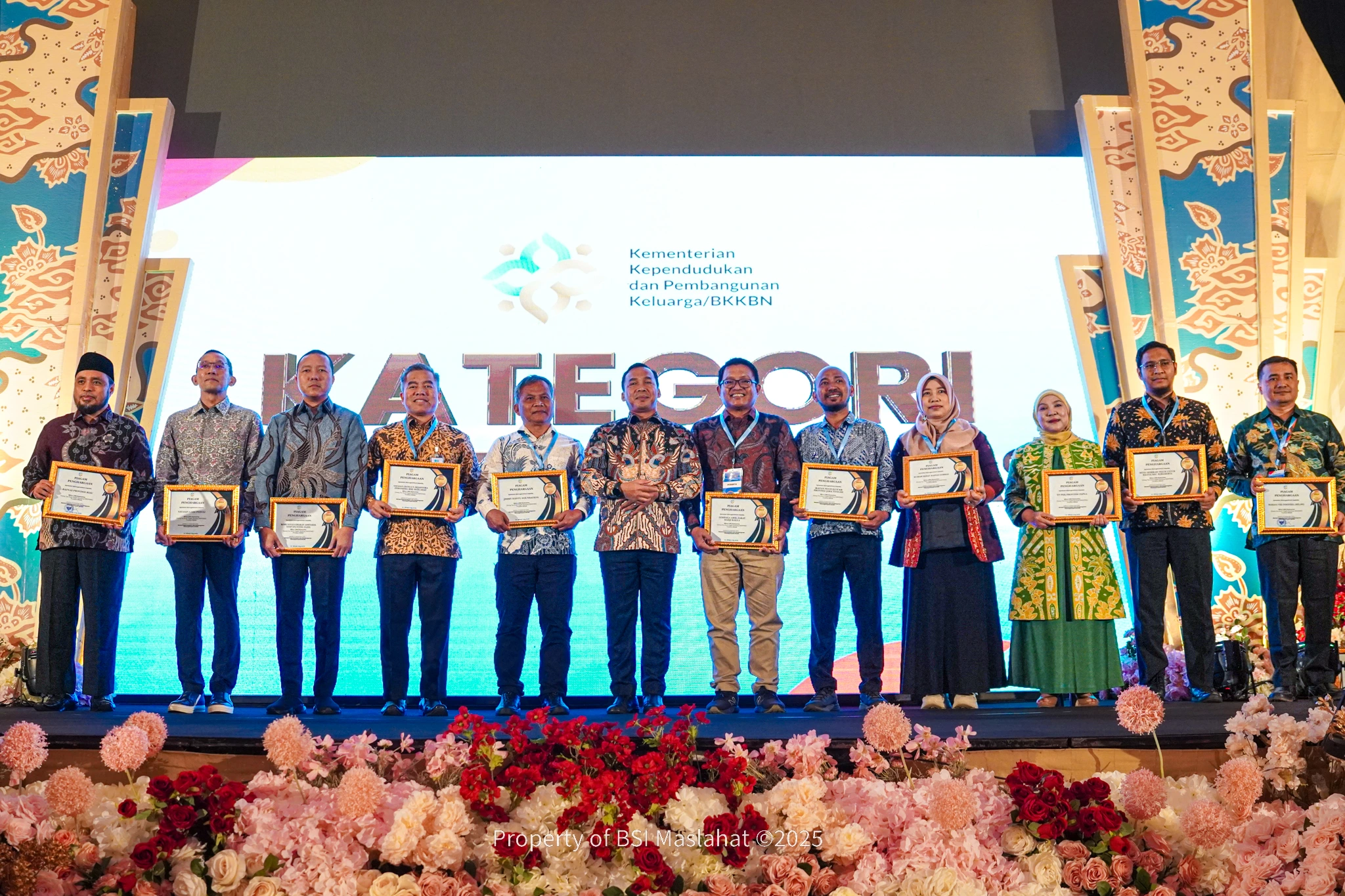 BSI Maslahat Raih Penghargaan di GENTING Collaboration Summit 2025, Tegaskan Komitmen Cegah Stunting di Indonesia