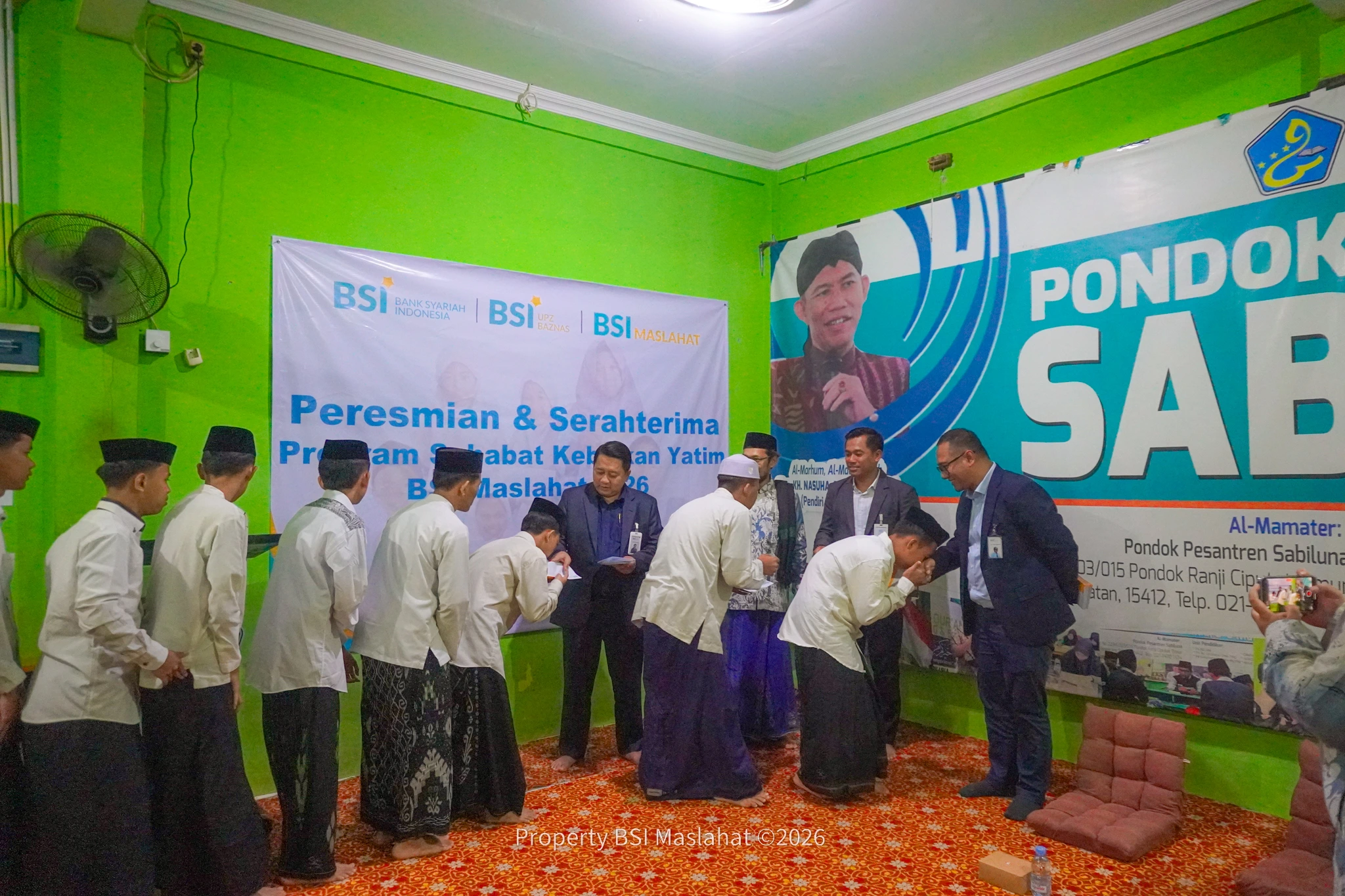 BSI Maslahat Salurkan Bantuan Senilai Rp288 Juta untuk Anak Yatim di Pondok Pesantren Sabiluna